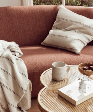 files/02-Mira-Ana-Cushion-03.jpg