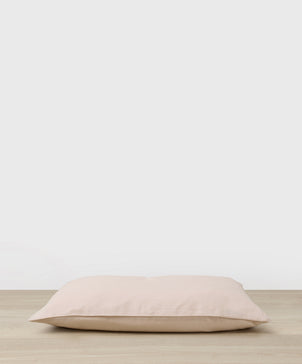 files/Blush-Standard-02.jpg
