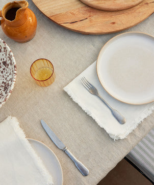 files/CULTIVER-Fia-Napkin-White-01_a9ab10a0-b028-4a72-8931-b16312ffab20.jpg