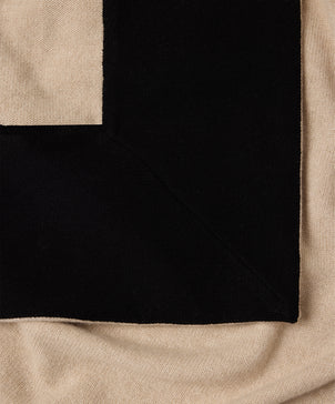 files/Cashmere-Throw-Aria-06_dda51966-7135-4617-810a-94b1fcf38eb9.jpg