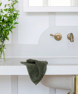 files/Linen-Towel-05_e0eb2bfe-fbb8-4e05-9062-f6da7e5b5132.jpg