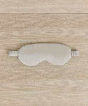 files/Silk-Mask-Smoke_ef02a7bb-3dff-499d-a000-7e6d69bc8d3e.jpg