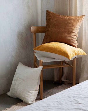 files/16-Talik-Cream-Cushion-04_59df93a3-f83a-4c39-ba5e-b14de1fbe52e.jpg