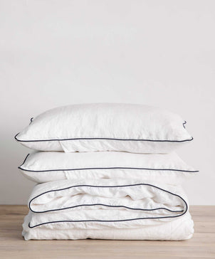 files/17-Duvet-Cover-Set-Piped-White.jpg
