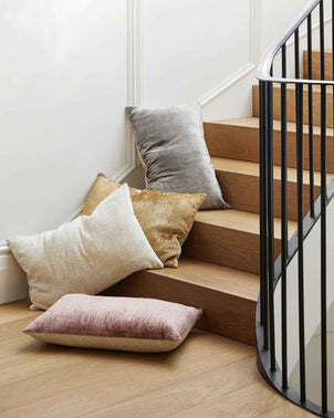 files/17-Talik-Mist-Cushion-04_075e4d55-655e-4244-b740-97a9f36d0682.jpg