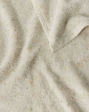 files/19-Speckle-Towel-Closeup_fab03986-fb86-4c77-8cdd-8bf9c6437712.jpg