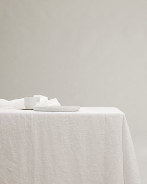 files/24-Tablecloth-Ivory_3d71e602-733e-47d3-b8de-bbfee48d5b88.jpg