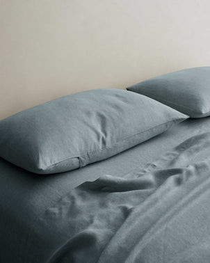 files/Bluestone-Standard_Pillowcases-Styled_on_Bed.jpg