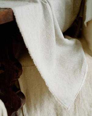 files/CULTIVER-Fia-Tablecloth-02_1.jpg