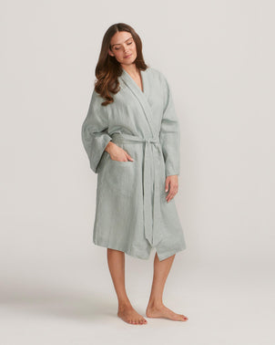 files/CULTIVER-Robe-Seafoam-03_178d4fa2-3fd9-4d66-81c6-685c6922c6cb.jpg