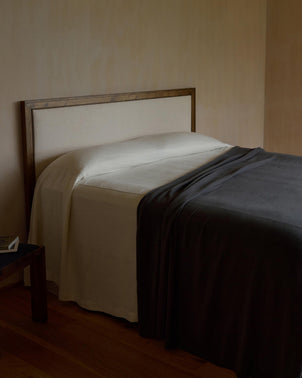 files/CULTIVER-Wool-Blanket-Slate-01_1.jpg