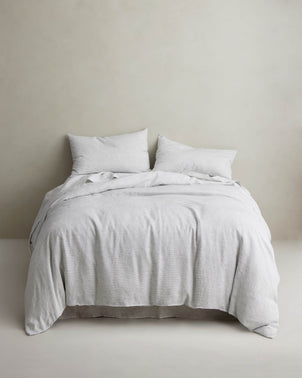 files/Copy_of_Duvet_Set_Pinstripe_Styled_on_Bed.jpg