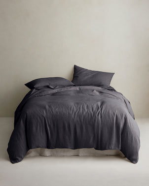 files/Copy_of_Duvet_Set_SLATE_Styled_on_Bed.jpg