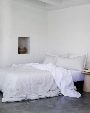 files/Duvet-Pinstripe-04_2852b173-f6a6-4824-b9a3-bcfaeb87f8b3_1.jpg