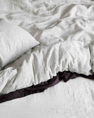 files/Duvet-Pinstripe-04_d35463b6-b4b2-4f6a-b7bc-7320351fe10b.jpg