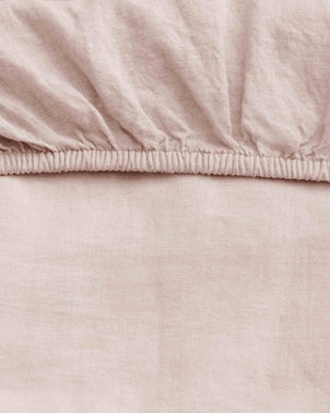 files/Fitted_Sheet_BLUSHDetail.jpg