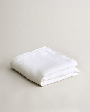 files/Heavyweight-Linen-Bedcover-WHITE-Folded_1_f8be5fc7-5d1e-449c-955f-db64034b0741.jpg