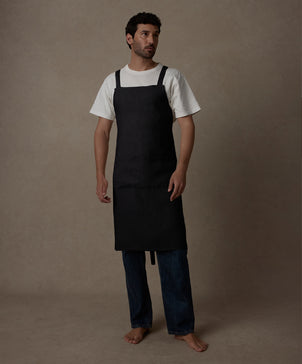 files/Jude-Apron-Jet-01_80b6fec3-bb8d-4d5f-aa2b-3ba6381229ff.jpg