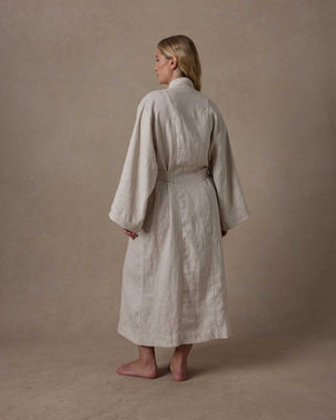 files/Linen-Robe-Natural-Full-09_7c37cd71-30cc-4ef6-a20b-48685a480642.jpg
