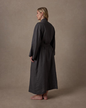 files/Linen-Robe-Slate-Full-07_dd407af8-9430-490a-8d1d-2ceeb316b7ca.jpg