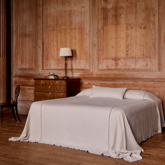 Trace Heavyweight Bedcover - Flax/Truffle