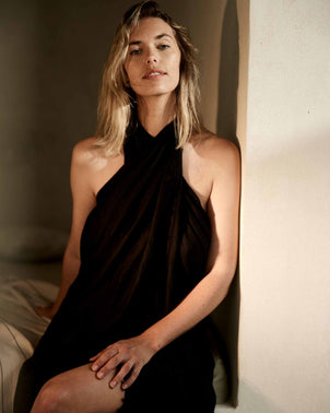 files/Pareo-Black-02_947a1424-e1f6-49bf-9e55-66c6d2a4a03a.jpg