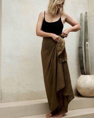 files/Pareo-Olive-01_3c8c1405-153b-4fb0-beec-8a81f3d54657.jpg