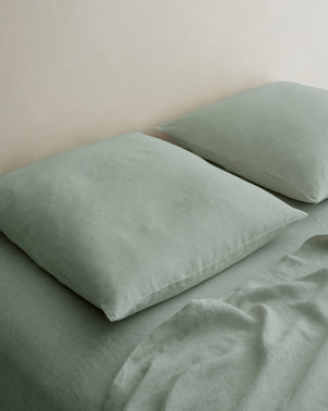 files/Pillowcases-Euro-SAGE-Styled-on-Bed_cacf55d1-2aee-42fb-bec1-2b23353ef75b.jpg