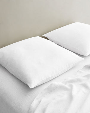 files/Pillowcases_Euro_WHITE_Styled_on_Bed.jpg