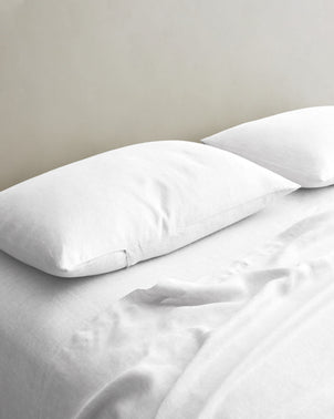 files/Pillowcases_WHITE_Styled_on_Bed_1.jpg