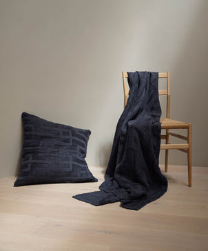 files/Rolfes_Throw_Cushion_Navy_02.jpg