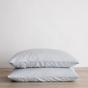 files/Set-of-2-Linen-Pillowcases-Sky_800_1.jpg