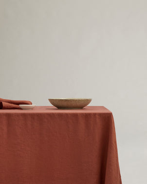 files/Sienna-Tablecloth_9095da93-4997-4cd7-a532-d4f11407e044.jpg