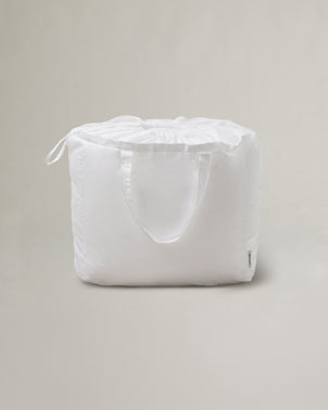 files/Silk-Duvet-Packaging-04_4e1d5e8b-40fd-47b7-8d78-52c147e87d43.jpg