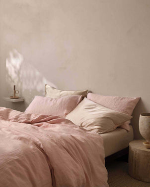 files/Silk-Pillowcase-Blush-02_2.jpg