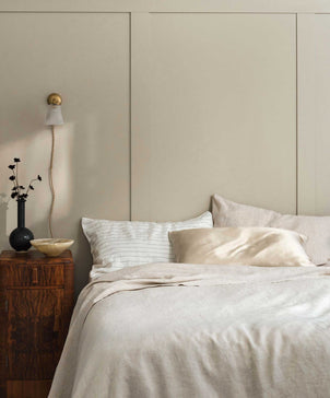 files/Silk-Pillowcase-Natural-03.jpg