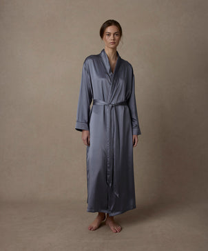 files/Silk-Robe-Steel-Blue-01.jpg
