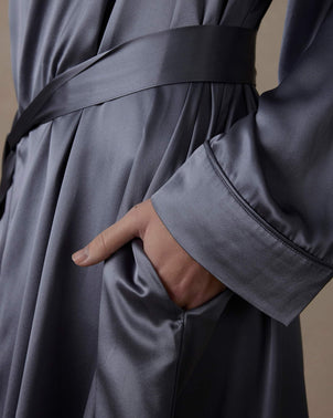 files/Silk-Robe-Steel-Blue-04_0780005e-6191-4e76-aaad-6ec04b292529.jpg