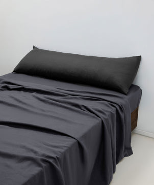 files/Slate_Body_Pillow_web_44114381-70b9-4ec0-8d12-d09bd35f537e.jpg