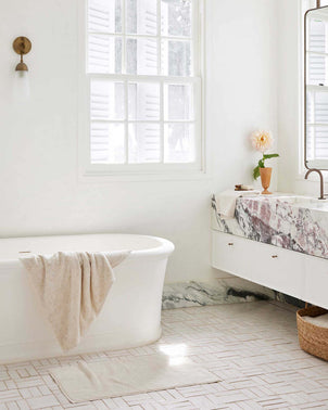 files/Speckle-Towel-04_184058bb-a120-470d-9e03-d2c60465bbc2.jpg
