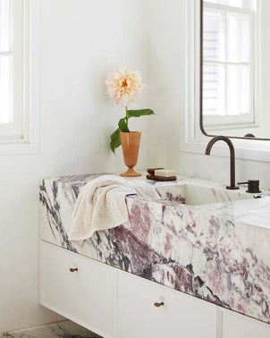 files/Speckle-Towel-06_a5eea766-2aca-4fd9-8aed-b1054c694f35.jpg