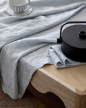 files/Tablecloth-Sky-03_66eda50b-1f42-4686-af77-fac0db560460.jpg