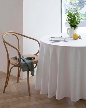 files/Tablecloth-White-03_a331c2af-d873-43ae-82c9-ab849d3e45c5.jpg