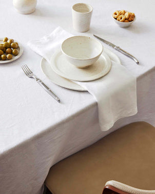 files/Tablecloth-White-04_4f29b6d5-bfd8-4d77-8874-093ee17a36ab.jpg