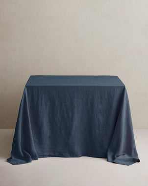 files/Tablecloth_Royal_Styled_on_Table.jpg