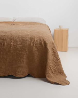 files/Willow-Quilted-Nutmeg-01_3aff6015-7f2d-4ba5-a147-2e42672ad90f_1.jpg