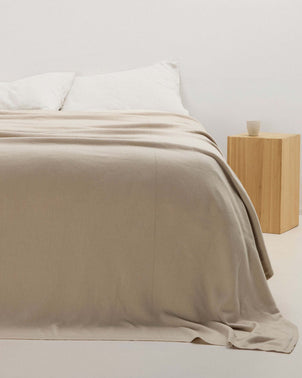 files/Wool-Blanket-Pulled-Back-Oatmeal-01_1.jpg